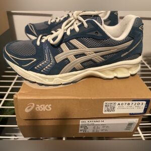 Asics Gel-Kayano 14 Blue and White Sneakers